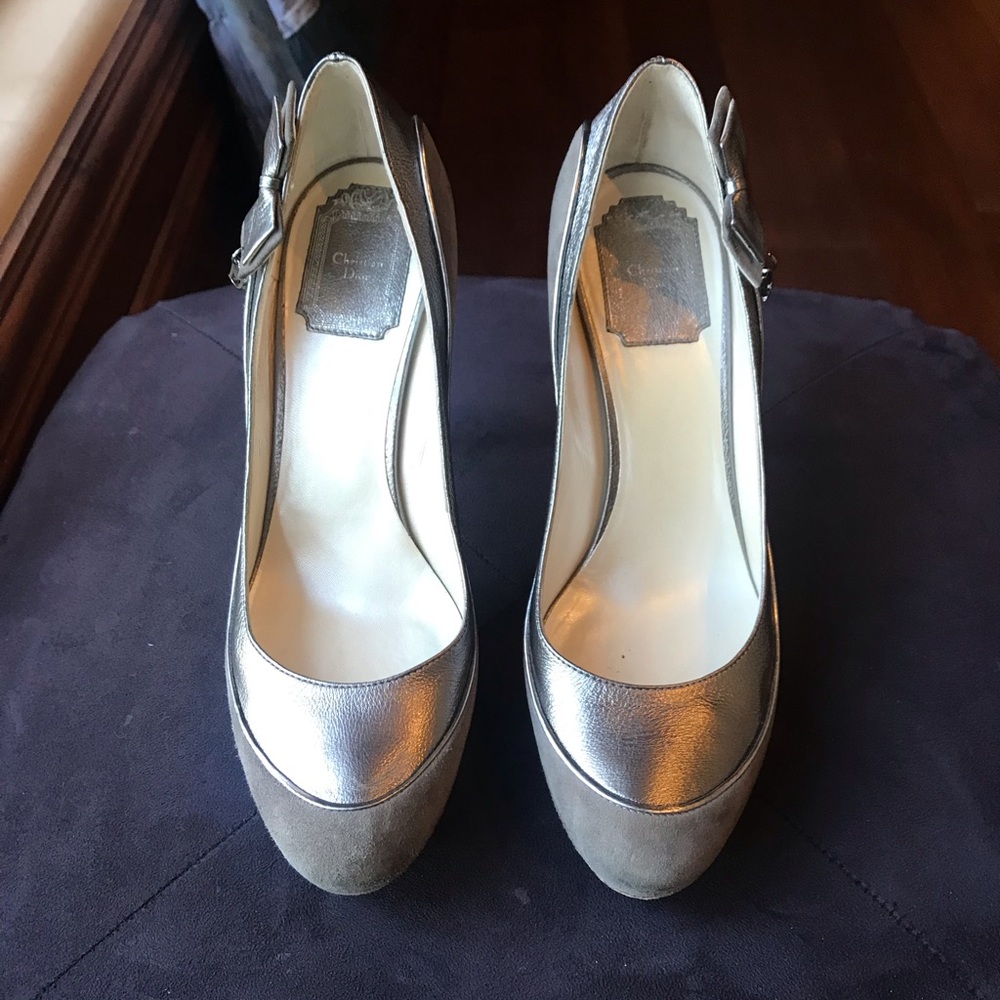 Christian Dior gray suede and metallic heels - Picture 4 of 10